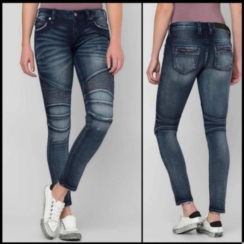 NWT ROCK REVIVAL KAMIL MOTO SKINNY JEANS